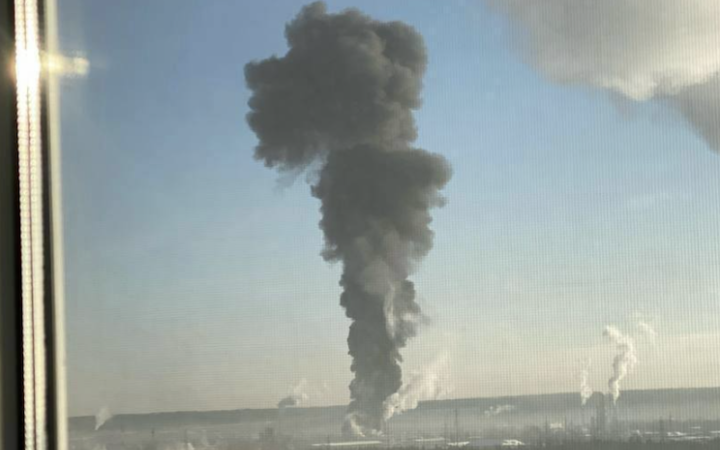 Дрони СБУ вразили Ухтинський НПЗ за 1750 км від кордону України. Це новий рекорд дальності