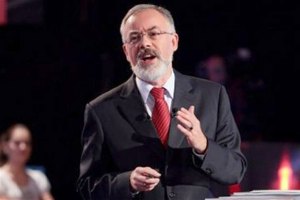 Табачник російською мовою загітував іноземців навчатися в Україні