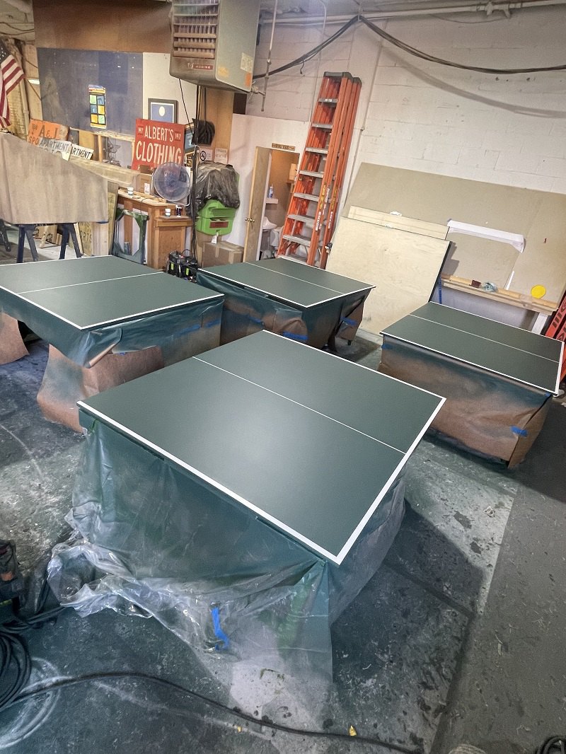 декорації фільму «Марті Супрім. Геній комбінацій»