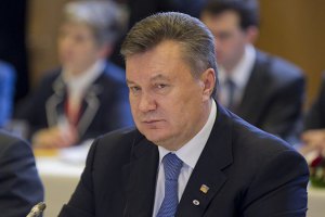 Янукович выразил соболезнования родственникам убитого мэра