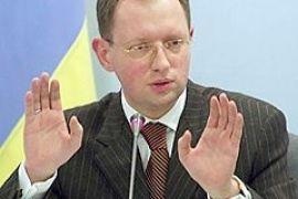 Яценюк заявил, что не будет вступать с конкурентами в какие-либо переговоры
