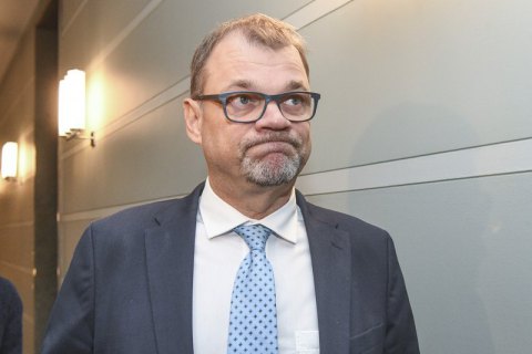 Уряд Фінляндії пішов у відставку за місяць до виборів