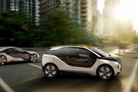 BMW до 2023 року зробить 20% своїх авто електричними