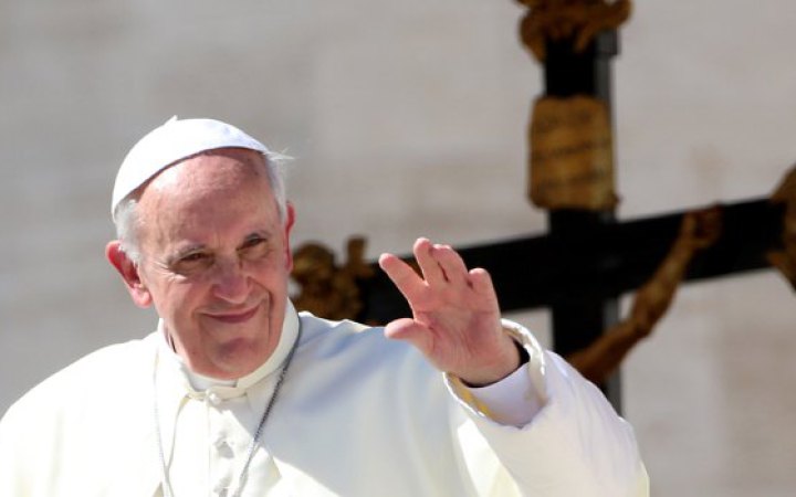 Папа Римський повідомив, що наразі лікар забороняє йому поїздку в Україну чи Росію, - CNN Portugal