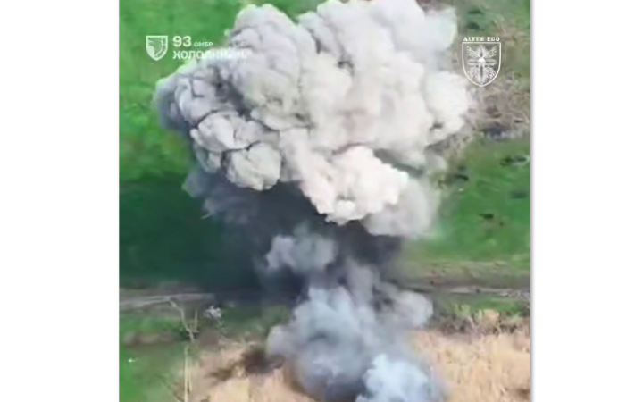 На східному напрямку українські захисники знищили міст за допомогою наземного дрона