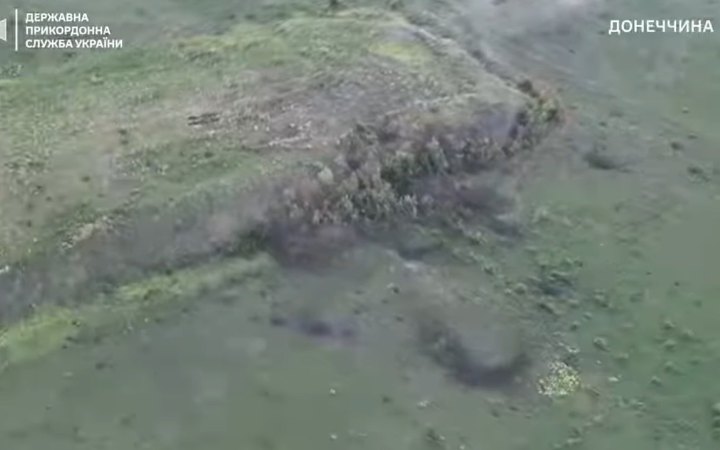 Прикордонники на Донецькому напрямку знищили два склади з боєприпасами росіян