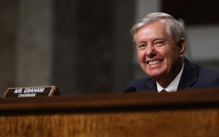 Сенатор Ліндсі Грем попередив аятол в Ірані, що “Трамп їх вб’є”, якщо вони вбиватимуть протестувальників в країні