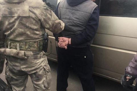 В Киевской области пенсионер МВД напал на полицию, пытаясь освободить задержанного 