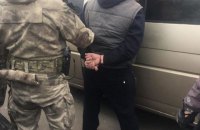 На Київщині пенсіонер МВС напав на поліцію, намагаючись звільнити затриманого