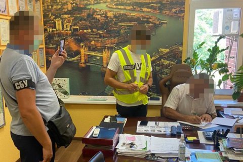 ​Начальнику киевского КП сообщено о подозрении в растрате средств, выделенных на ремонт подземных переходов