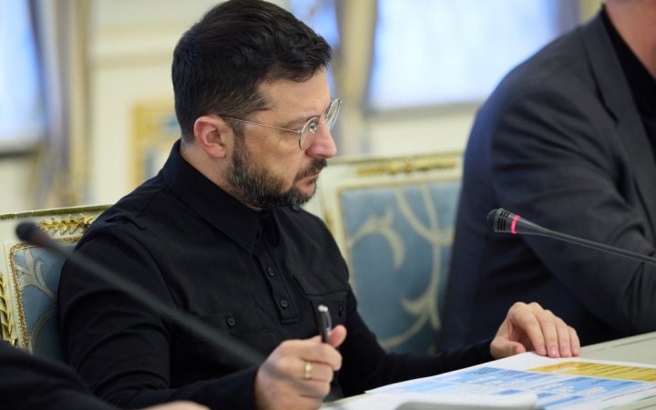 ​Зеленський доручив уряду розробити пакет програм "Зимова підтримка"