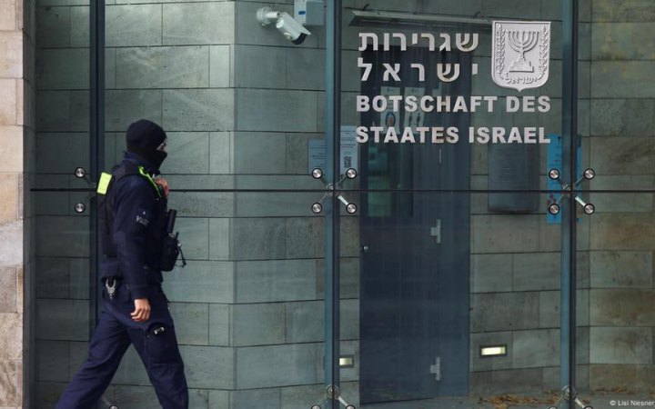 Німеччина посилила заходи безпеки щодо місць, пов'язаних з єврейським населенням