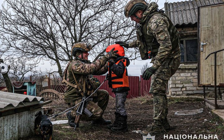 З лінії фронту у Донецькій області евакуювали ще 70 дітей