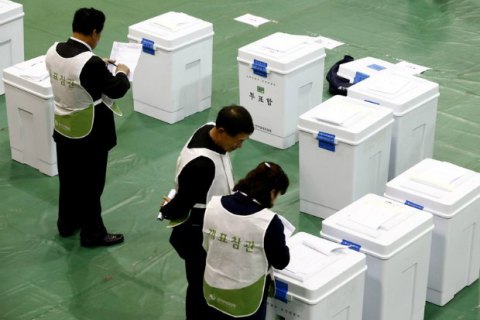 У Південній Кореї владна партія програла вибори в парламент