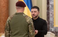 Зеленський відзначив нагородами воїнів Десантно-штурмових військ із нагоди професійного свята