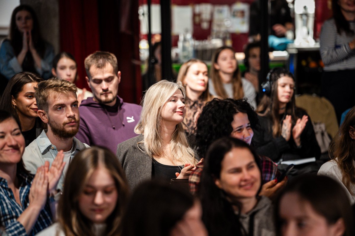 Під час презентації книги «Без дії немає надії» Санни Марін у Києві