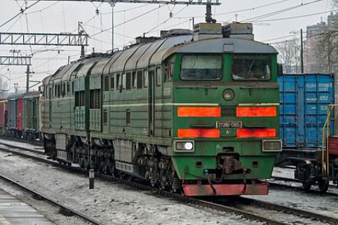 Тепловоз поезда "Николаев-Киев" загорелся в Николаевской области (обновлено)