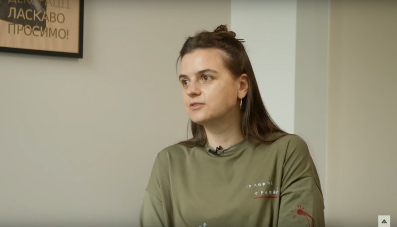 Олена Апчел 