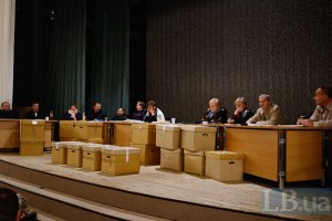 Донецьк першим здав протоколи з "мокрими" печатками