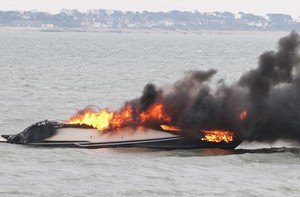 Яхта британского миллионера взрвалась через 15 минут после покупки