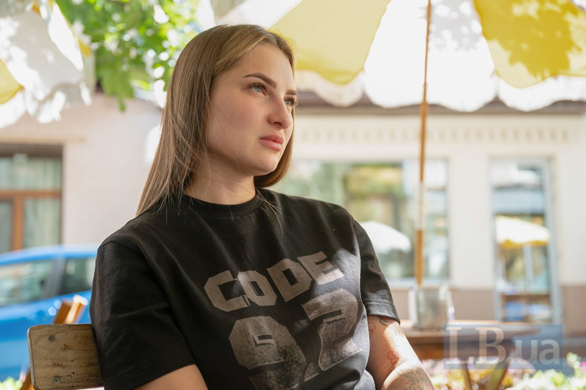начальниця медичної служби 475 ОШП Code 9.2 Ліна Cherry