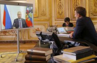 Макрон передумав говорити з Путіним