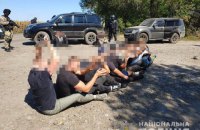 У Харківській області затримали 15 осіб за напад на державне дослідне господарство