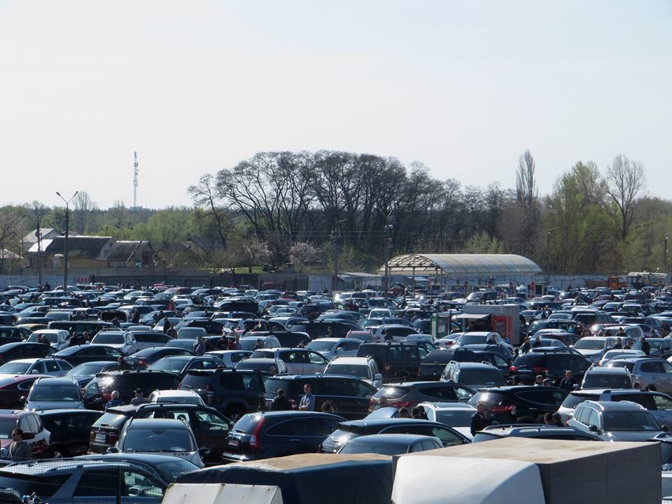 Авторинок Столичний