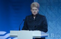 Президент Литвы призывает ЕС не игнорировать агрессию против Украины