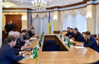 ​Порошенко призвал Конгресс США увеличить помощь Украине