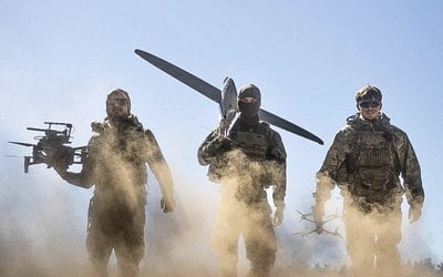«На відстані 160 км жоден окупант не зможе почуватися в безпеці». Як «Азов» ударами дронів блокує російську логістику 