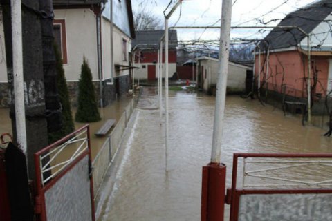 Помощник Зеленского в понедельник посетит Закарпатье в связи с паводками