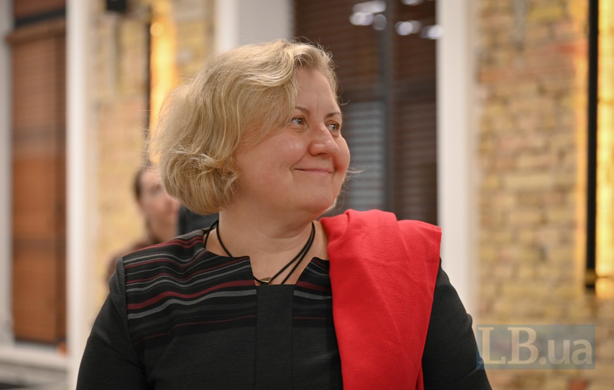 Олена Каленська