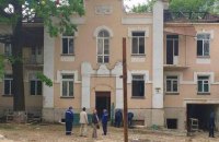 У Києві знесли історичний будинок з ромашками