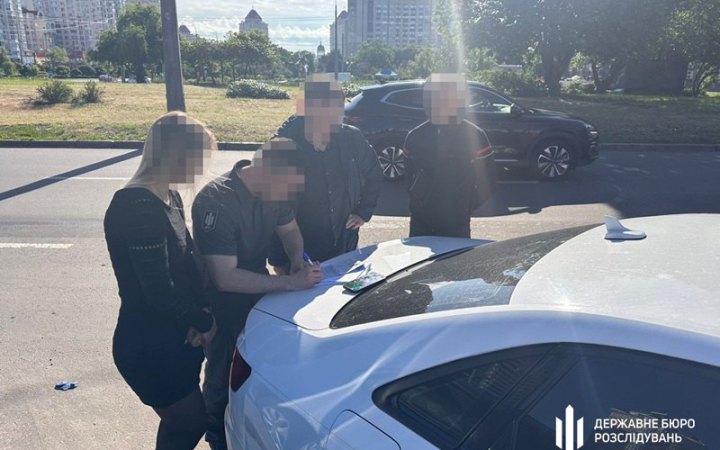 ​На Дніпропетровщині колишня правоохоронниця за гроші видаляла інформацію про ухилянтів із баз даних