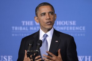Обама вновь призывает американцев поддержать запрет на оружие