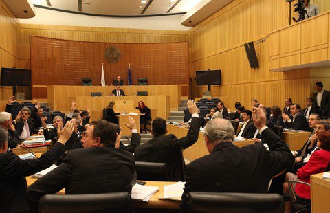 Парламент Кіпру запропонував скасувати санкції проти Росії