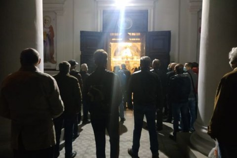У Свято-Духівскому соборі в Херсоні зафіксували порушення карантину