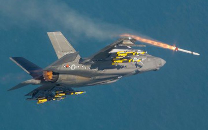 Нідерланди відправлять до Польщі вісім винищувачів F-35