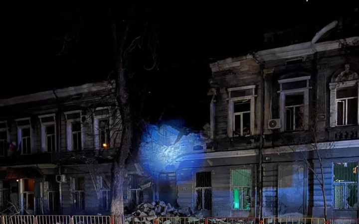 Росіяни атакували Одесу: є влучання у житлові будинки