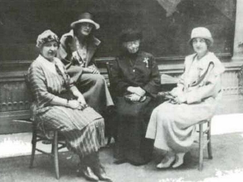 Міжнародний жіночий конгрес в Римі, в центрі Софія Русова, 1923 рік.