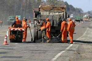 Днепропетровская область потратила на ремонт дорог 1,7 млрд. грн за год