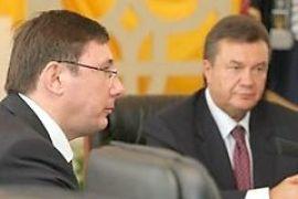 Янукович посоветовал Луценко заниматься его прямыми обязанностями, а не политикой