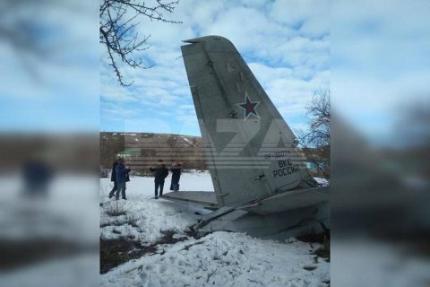 Под Воронежем разбился российский самолет Ан-26 с военным имуществом, экипаж погиб 