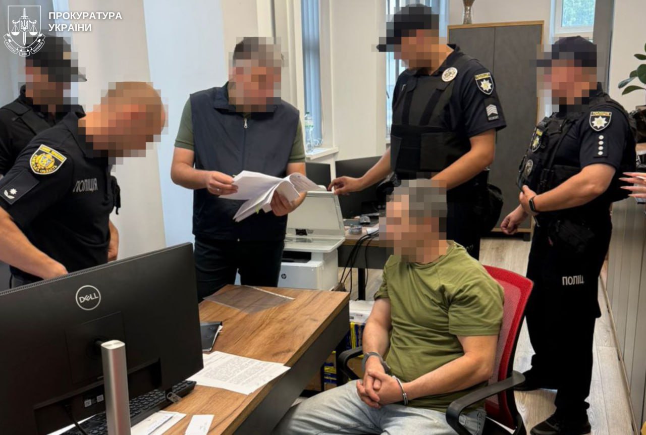 Підозрюваному у вбивстві Андрія Парубія оголосили про підозру