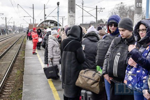В Ирпене возле Киева оккупанты взорвали поезд, который ехал эвакуировать людей