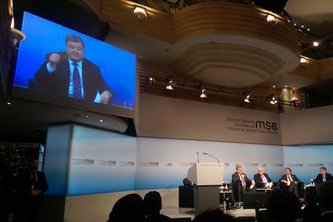 Порошенко застеріг Захід від угод з Росією за спиною в України