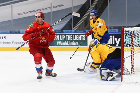 Россия прервала большую победную серию Швеции на Молодежном чемпионате мира по хоккею