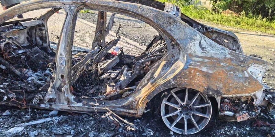 Автівка в якій під Єкатеринбургом підірвали розробника дрона Упырь Володимира Ткачука 