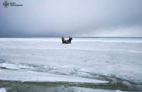 На Черкащині врятували людей з дрейфуючої крижини, зокрема підлітка